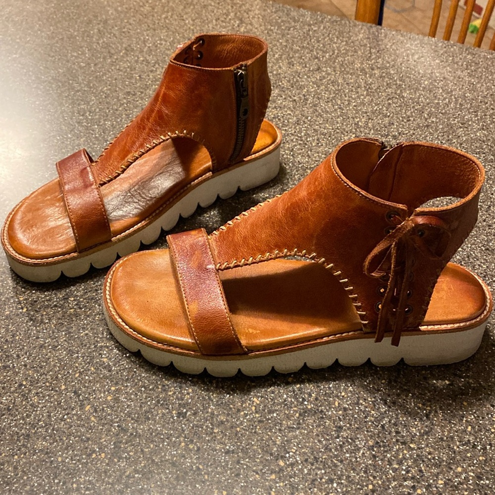 Bedstu sandals